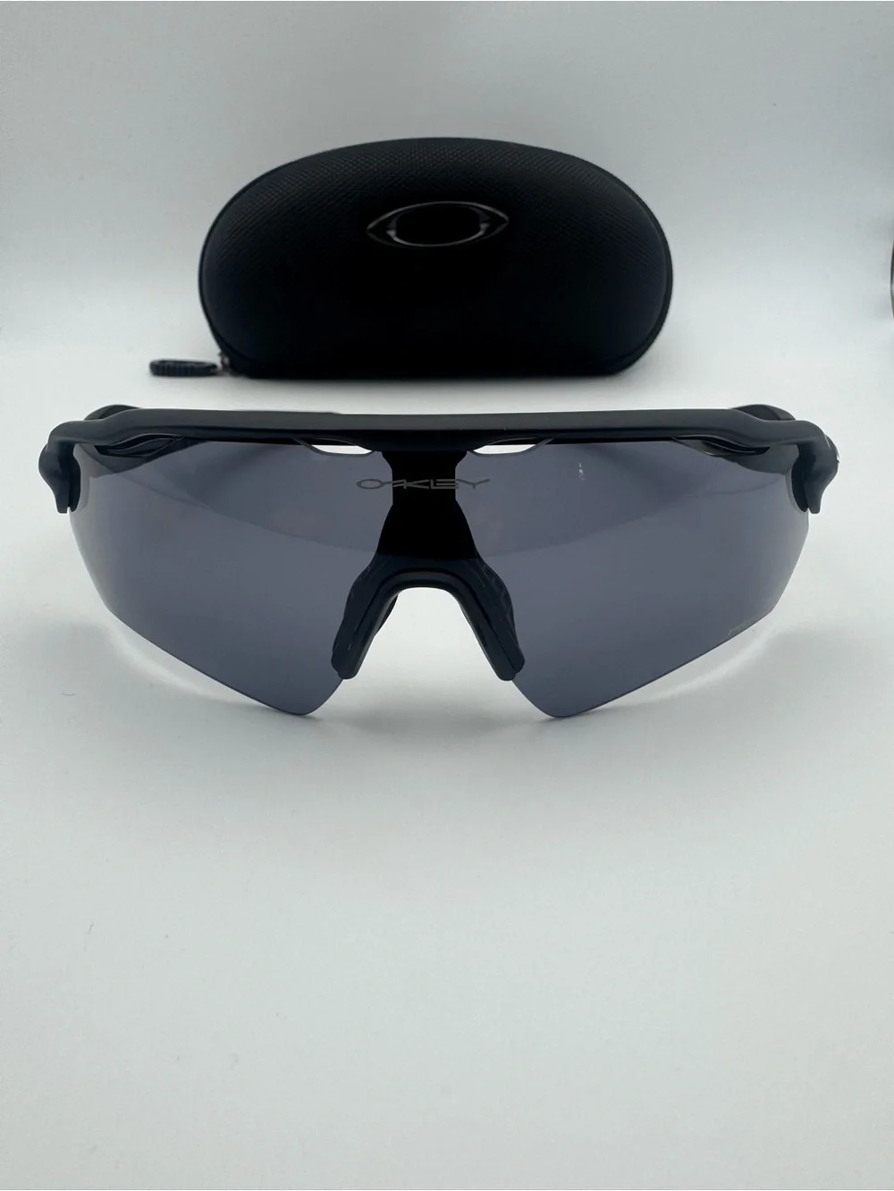 Oakley Radar Sunglasses - Matte Black Frame / Dark Grey Lens